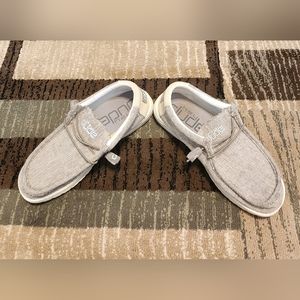 Hey Dude Men Size 10